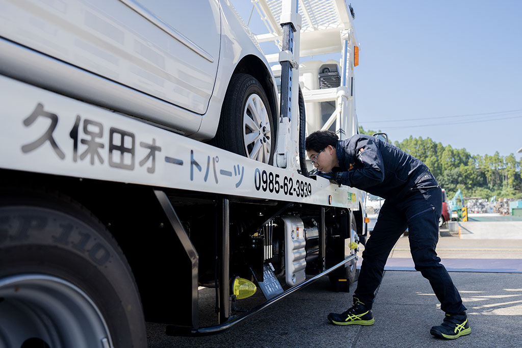 仕事風景(買取車の運搬)